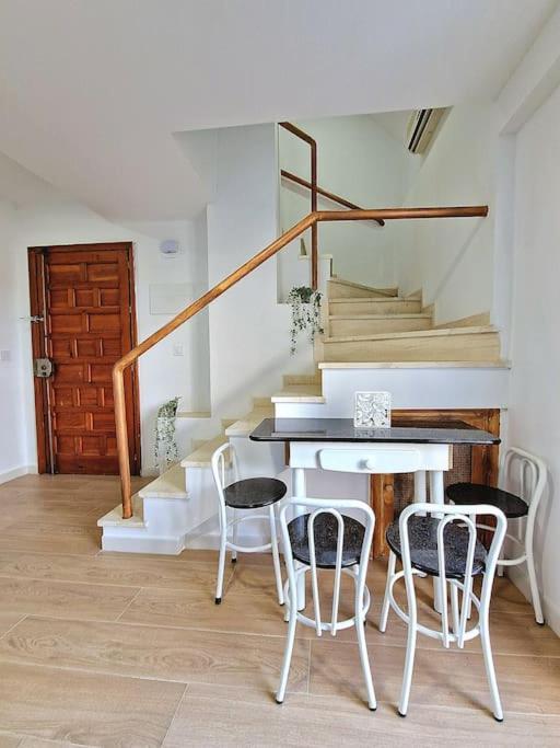 Encantador Duplex Para 6 A 1 Minuto De La Playa Benalmádena Kültér fotó
